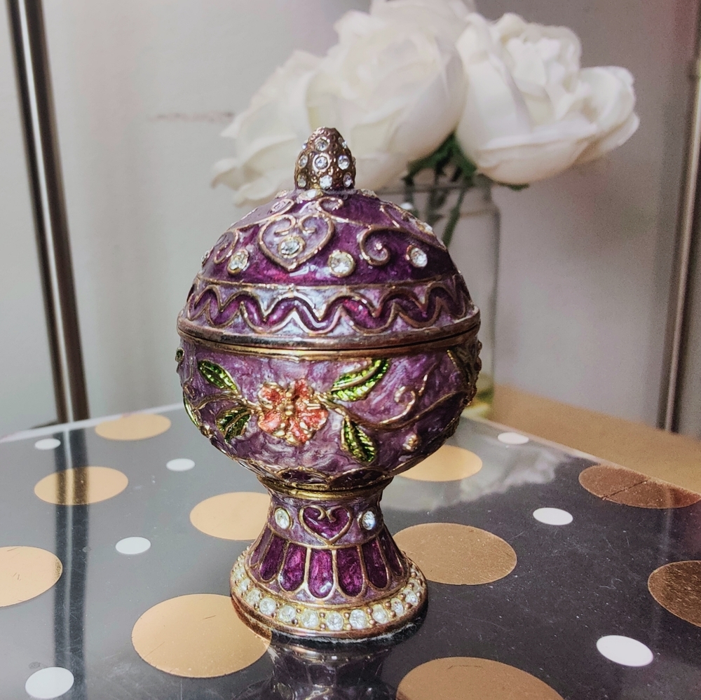 Metal Hinge Trinket Jewelry Figurine Keepsake Box Floral Sesin with Crystals